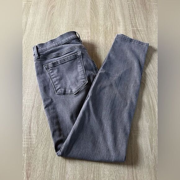NWOT … LOFT OUTLET “Size: 6P” Modern Skinny Jeans - Picture 3 of 6